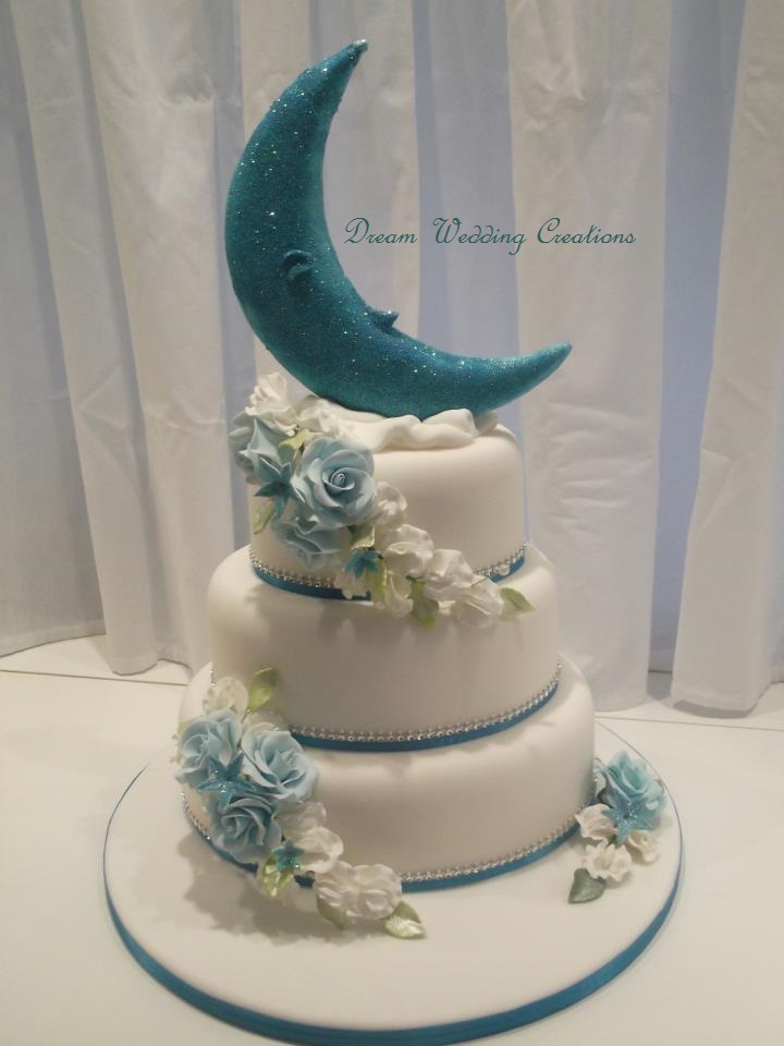 blue moon wedding cake