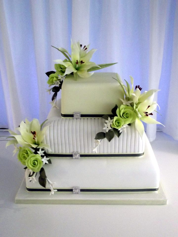 lime and lily wedding cake